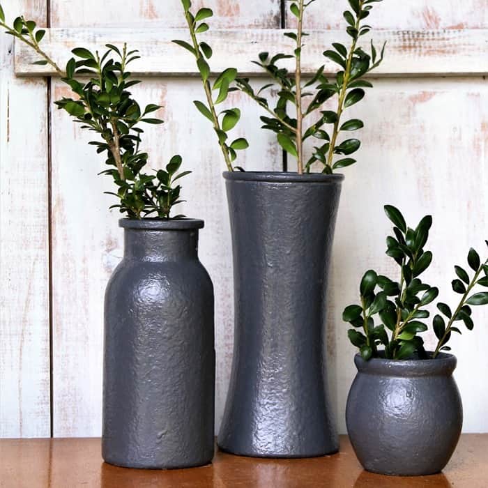 how to make textured vases with a glossy finish