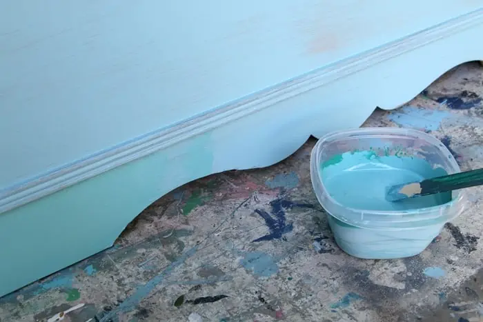 painting a cedar chest turquoise