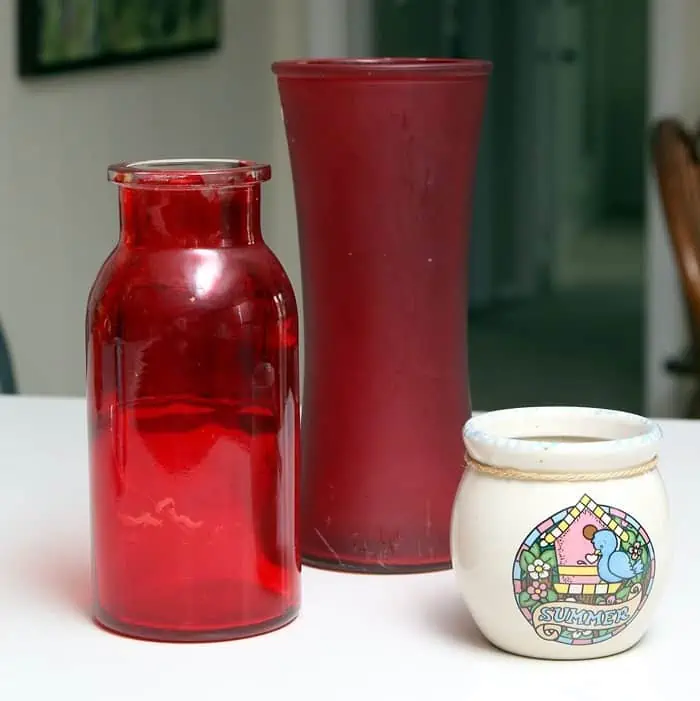 How To Paint Glass Vases With Latex Paint And Baking Soda - Chatelaine