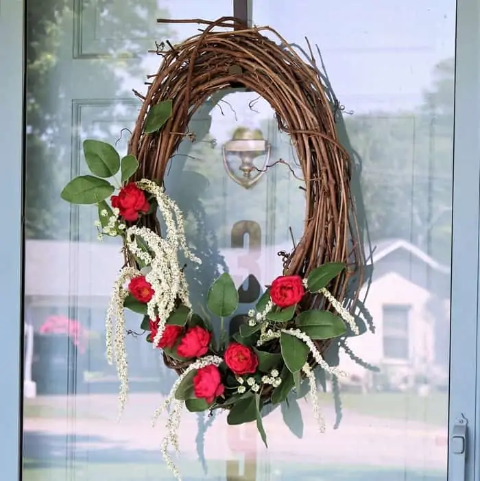 Spring grapevine and flower wreath DIY
