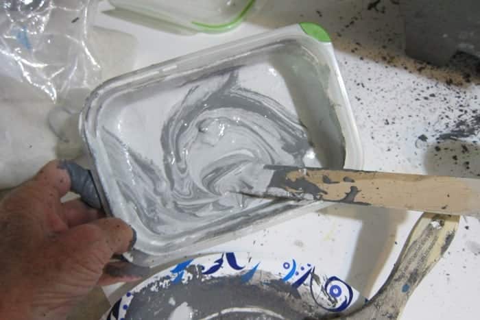 how to paint a plastic flower pot to look like gray granite (4)