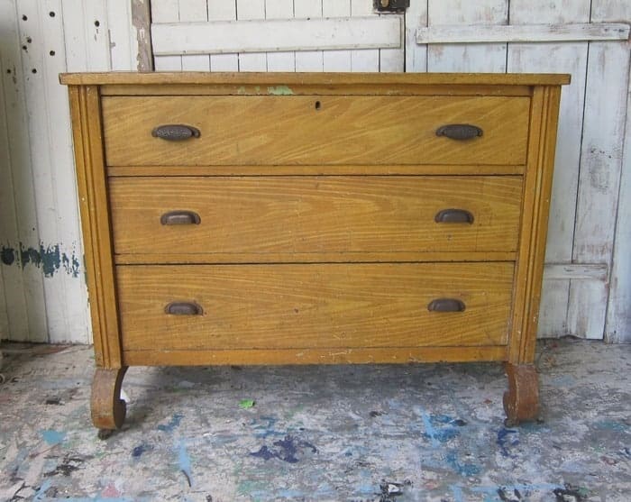 antique dresser to paint