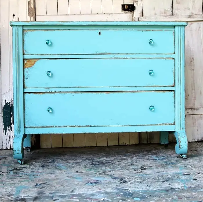 how to paint a dresser blue with latex paint