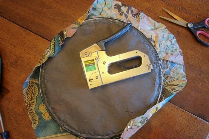 how to cover a chair seat with fabric using a staple gun