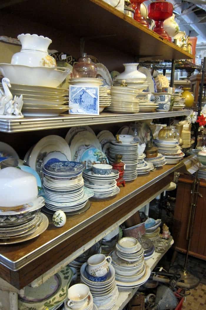 Junk shopping trip by Petticoat Junktion at Butlers Antiques in Hopkinsville Kentucky (11)