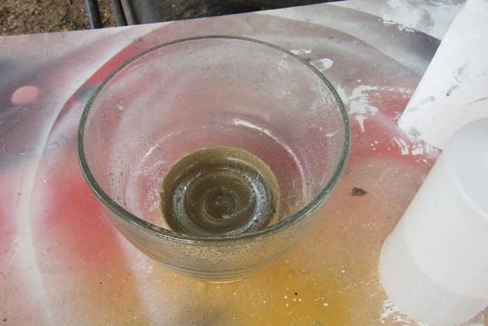 use straight vinegar to make mercury glass