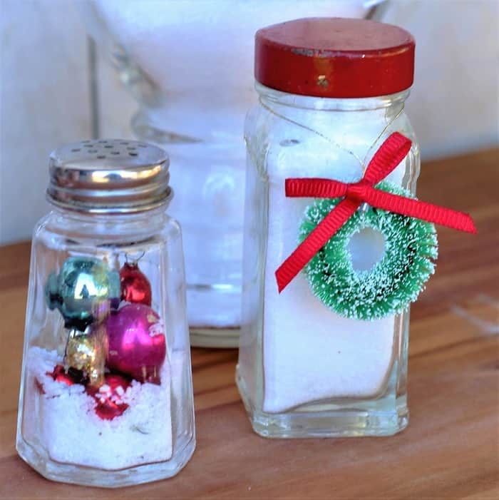 how to make miniature snow scenes in glass jars