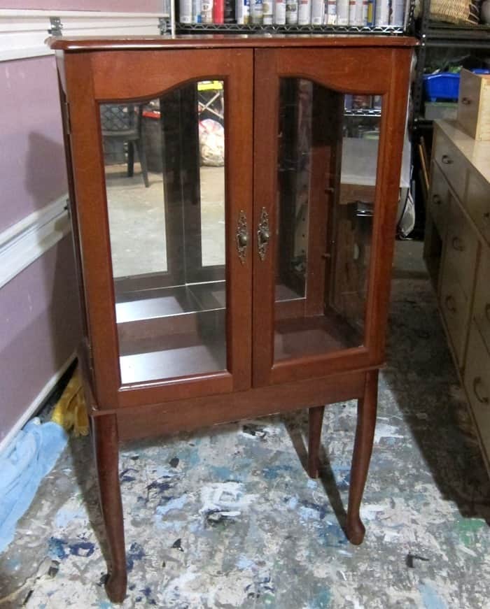 auction cabinet cost 5 dollars