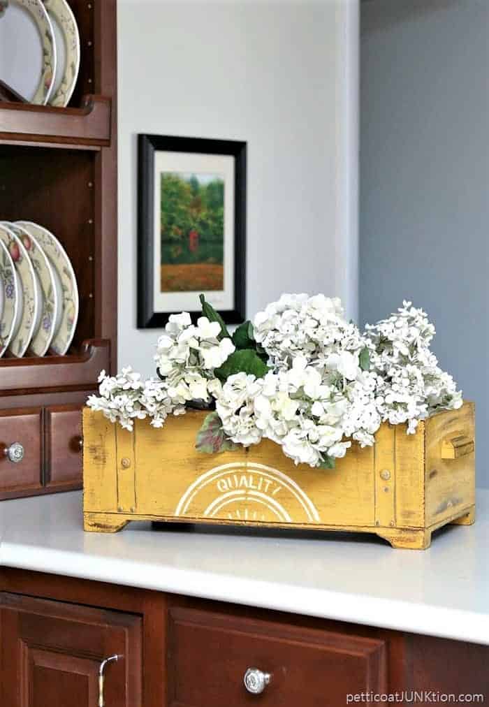 how to paint a wood box and make a flower planter how to paint a wood box and make a flower planter