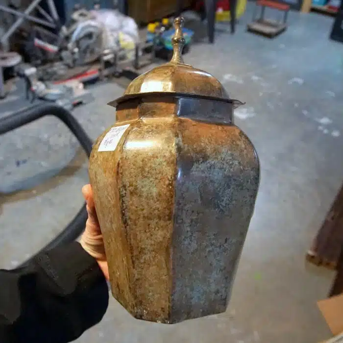 metal urn