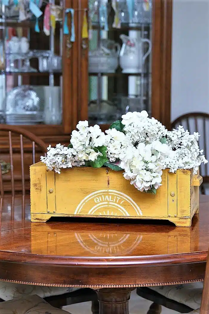 how to paint and stencil a wood box