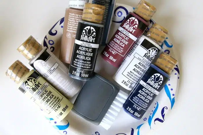 FolkArt acrylic paints for DIY vases project