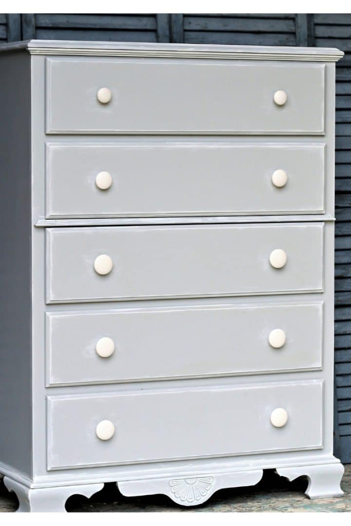 How to paint furniture with Behr oops paint