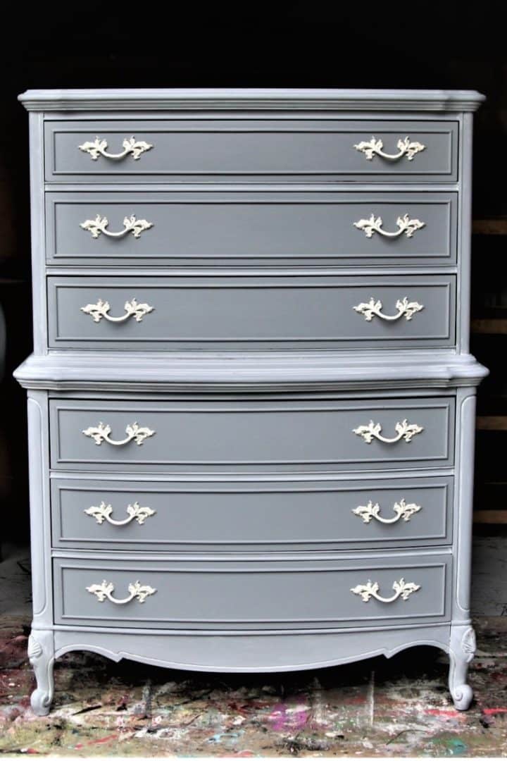 Paint furniture in two shades of gray