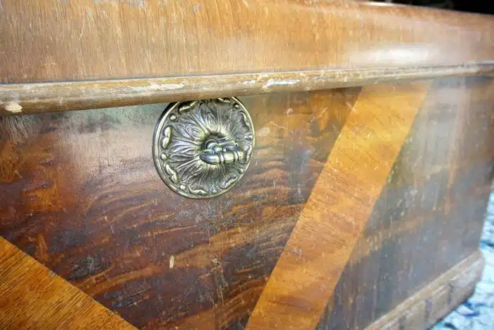 replacement piece for lock on cedar chest is decorative only