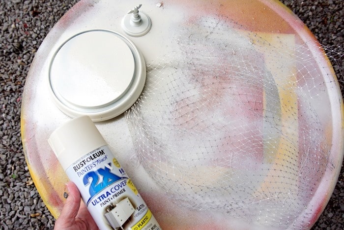 spray paint home decor wth Rustoleum Heirloom satin white