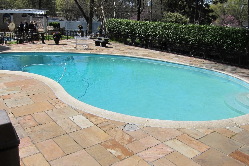 Graceland Swimming Pool (2)