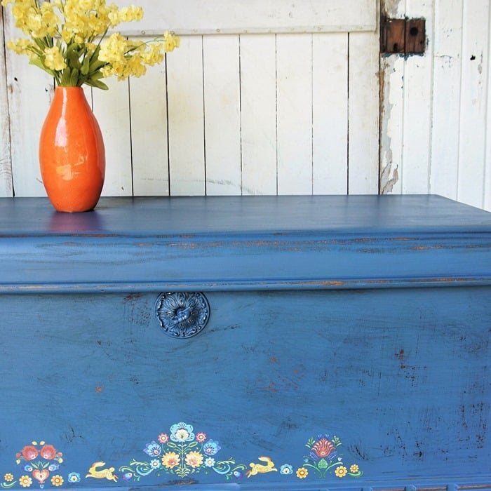 apply floral design transfers from redesign by prima to furniture