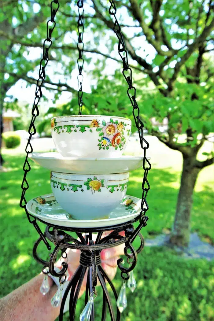 how to make a decorative hanging bird feeder