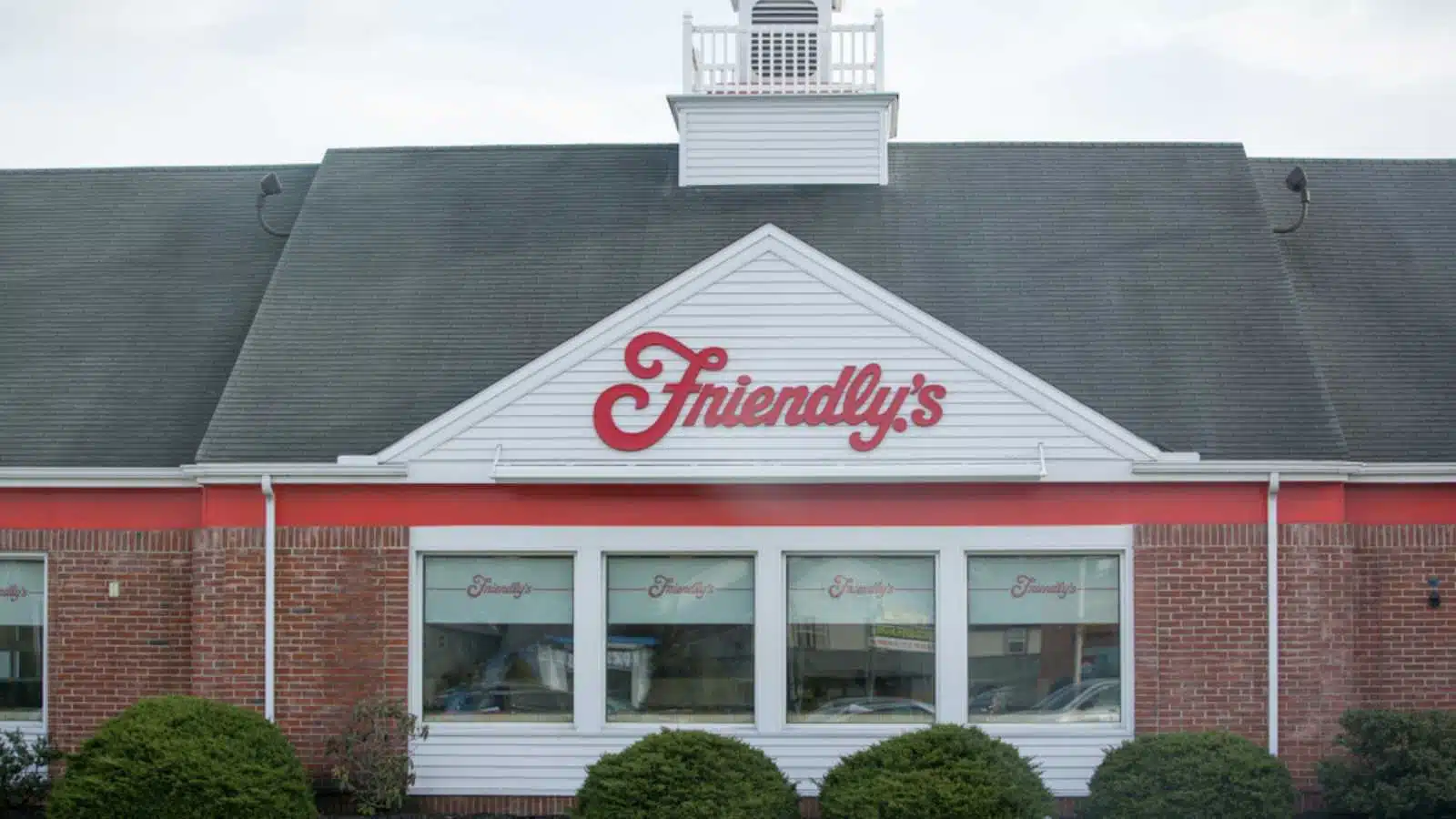 Lancaster, PA. March 3, 2018:Friendly's family restaurant, ice cream dessert