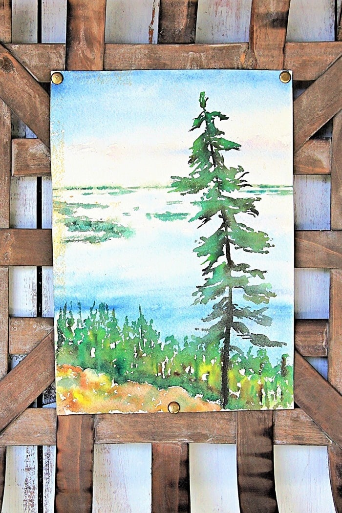 hang a picture inside a tobacco basket