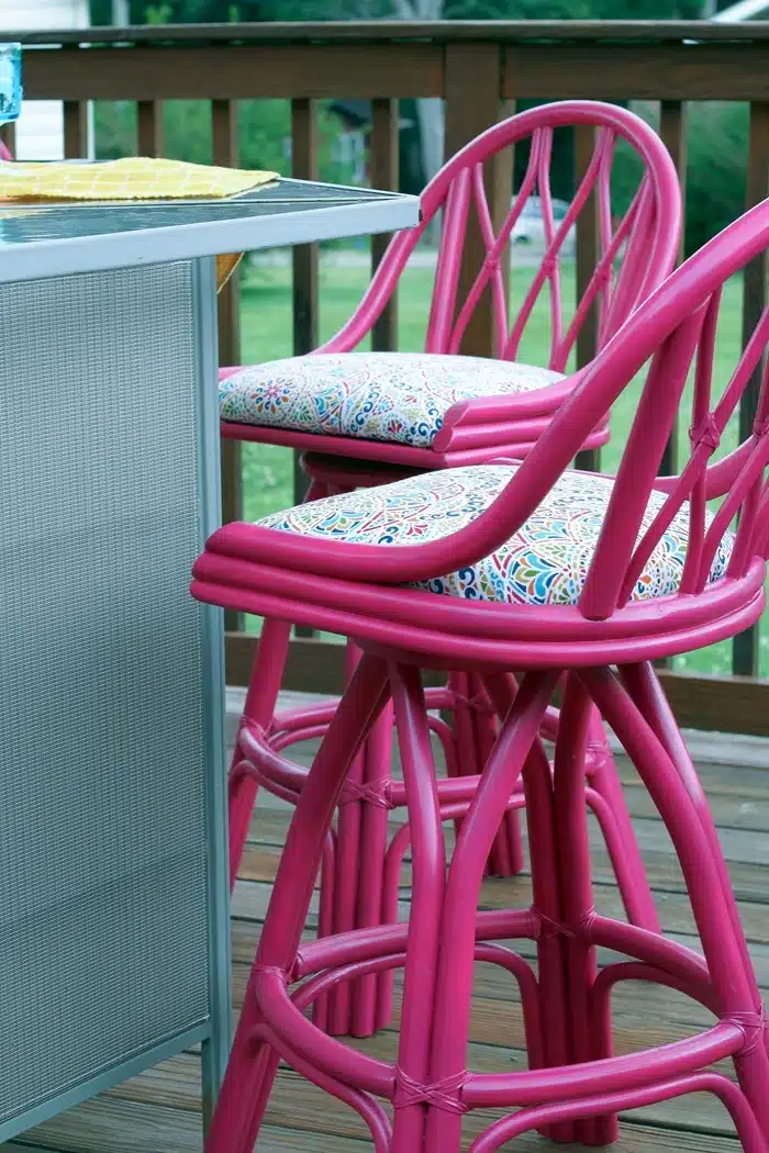 how to spray paint bamboo bar stools for outdoor use