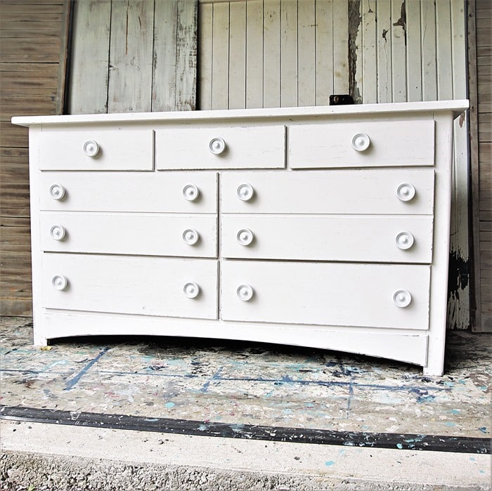 paint a dresser with white latex paint