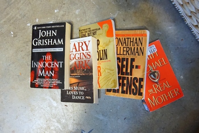 junk shopping at the Southern Kentucky Flea Market with Petticoat Junktion (20)