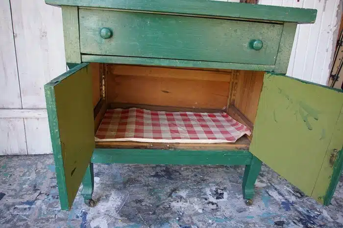 how to inside of old furniture looks