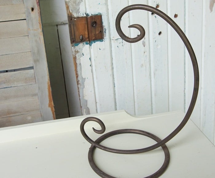 iron hanger for decor