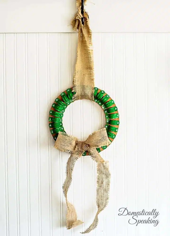 Christmas clamp wreath from Domestically Speaking