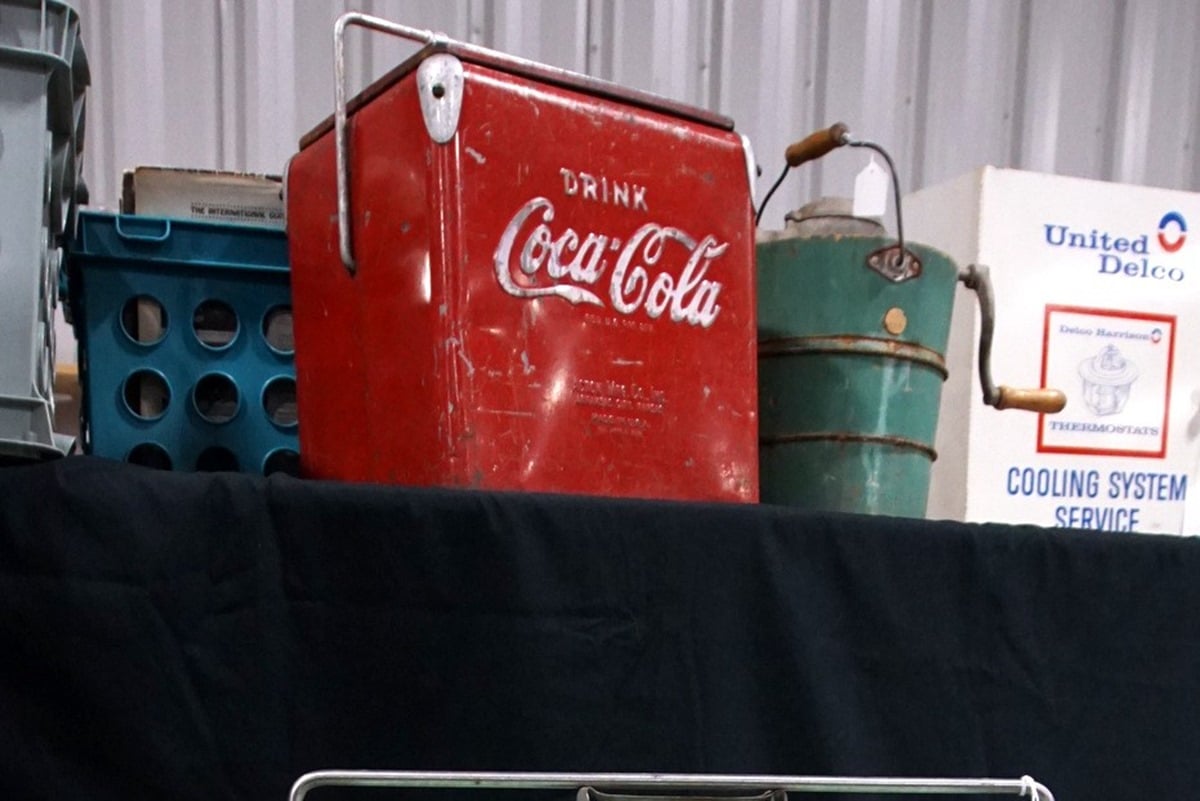 Nashville Flea Market Shopping with Petticoat Junktion (44)