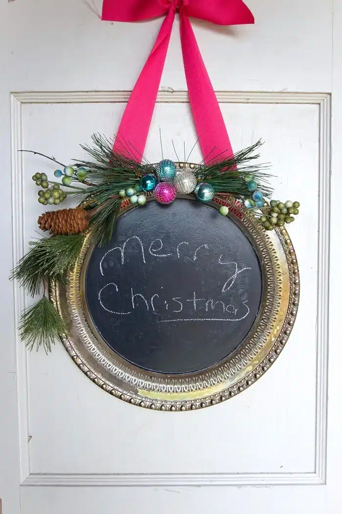 how to make a welcome chalkboard door wreath for Christmas