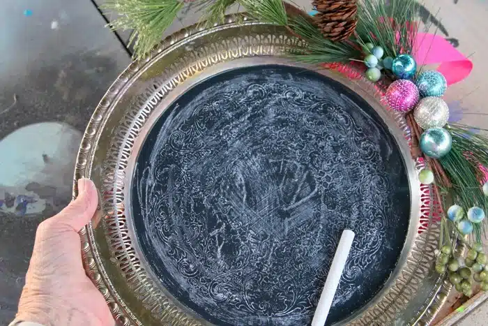 make a silver plate chalkboard wreath (1)