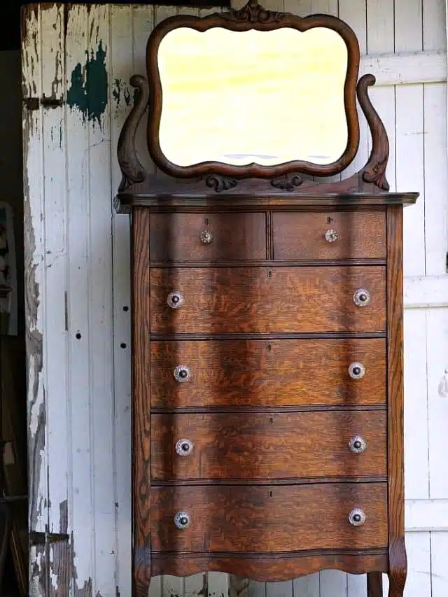 restore and refreshed antique dresser furniture