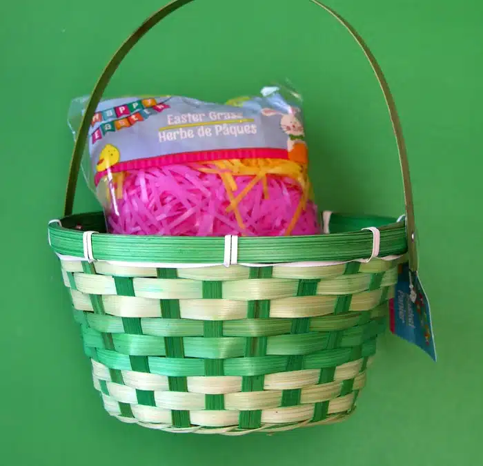 Dollar Tree Easter basket filled with good candy and fun toys (8)