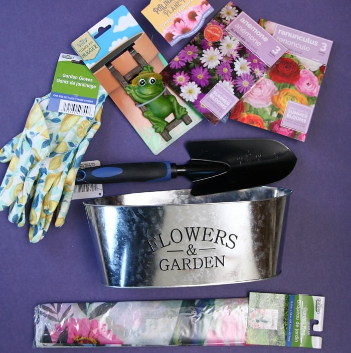Dollar Tree Gift Basket for Gardeners (3)
