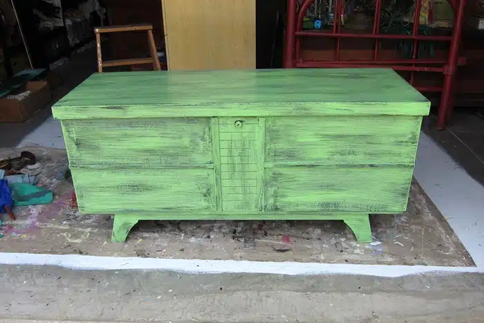 two color paint for furniture