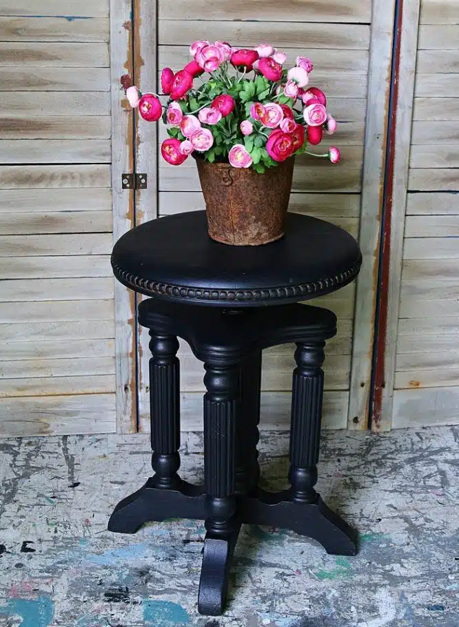 How to paint an antique wood piano stool