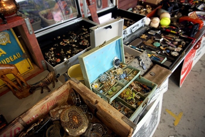 Nashville Flea Market Shopping With Petticoat Junktion (13)