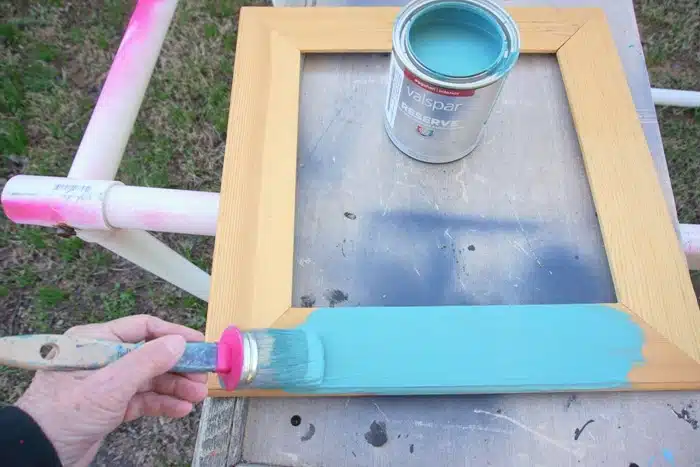 how to paint a wood frame