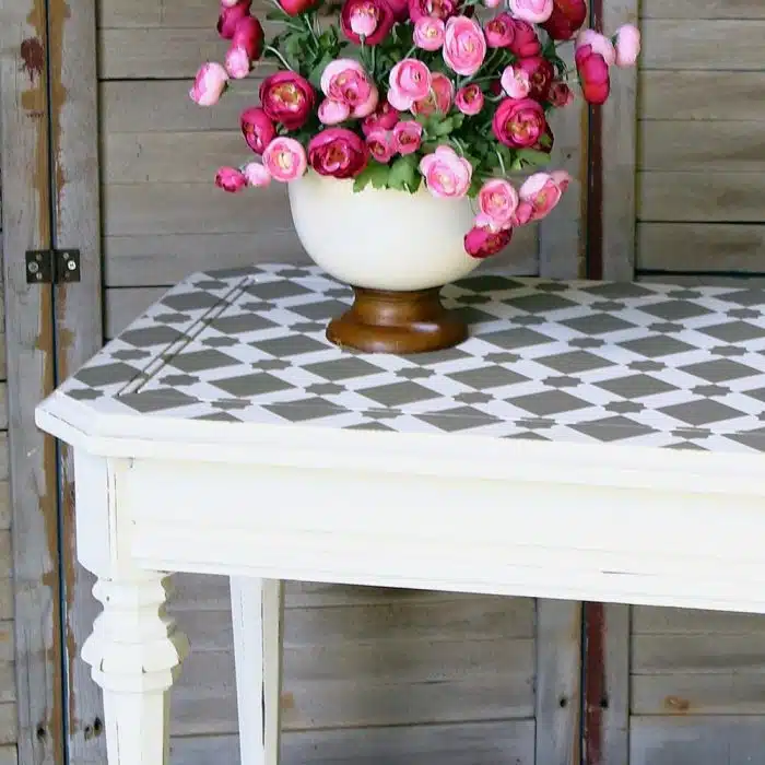 painted and stenciled table DIY Dixie Belle Paint