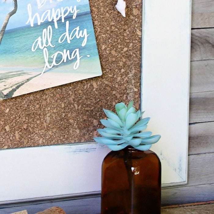 wet distressed white paint for craft projects