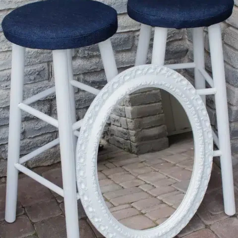 yard sale bar stools refinished.