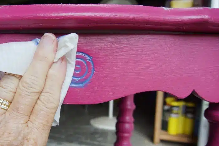 applying a second color to furniture (3)