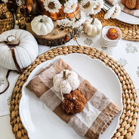 white pumpkins on tablescape