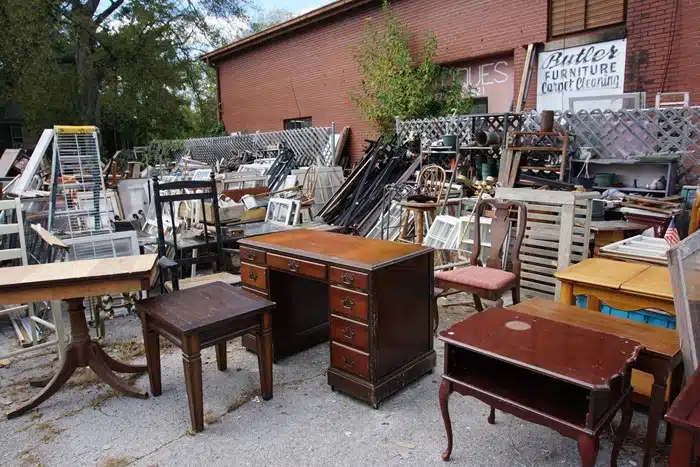 my favorite junk shop in Hopkinsville KY by Petticoat Junktion (3)