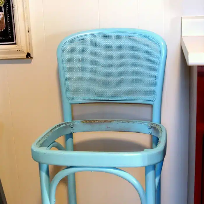 how to spray paint bar stools (7)