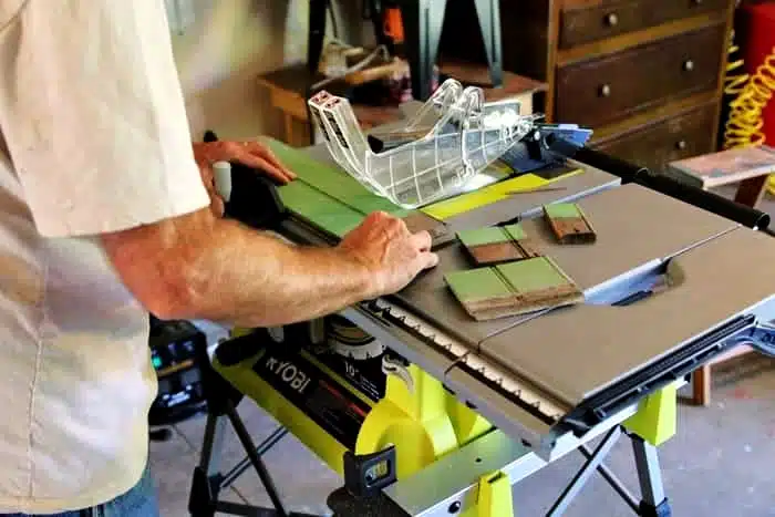 using a table saw to cut wood