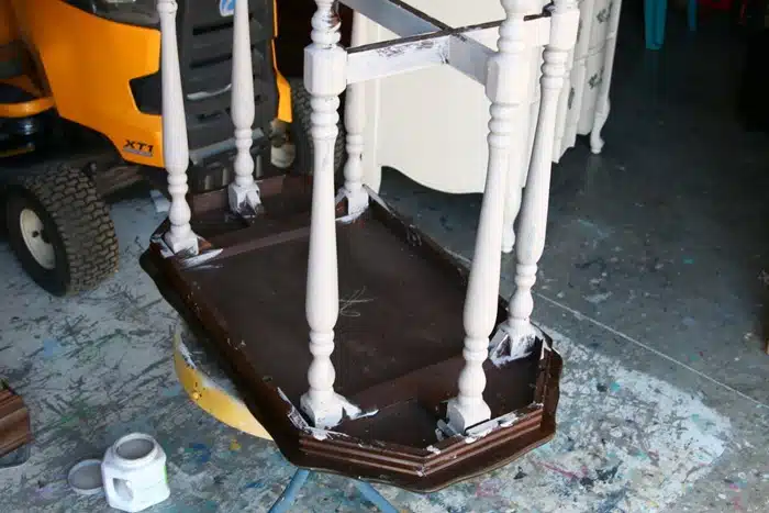 the easy way to paint a table